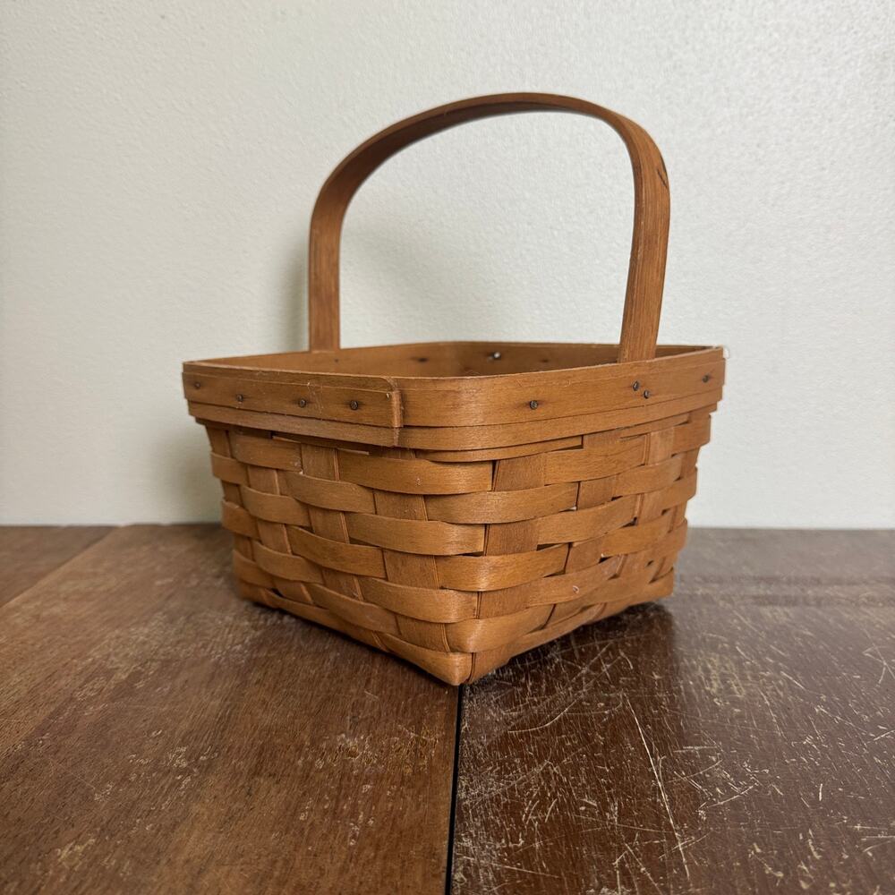 Longaberger 1988 Handmade Square Gathering Holiday Basket with fixed handle